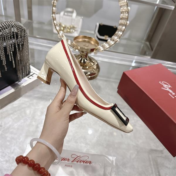 20251127173959732 270